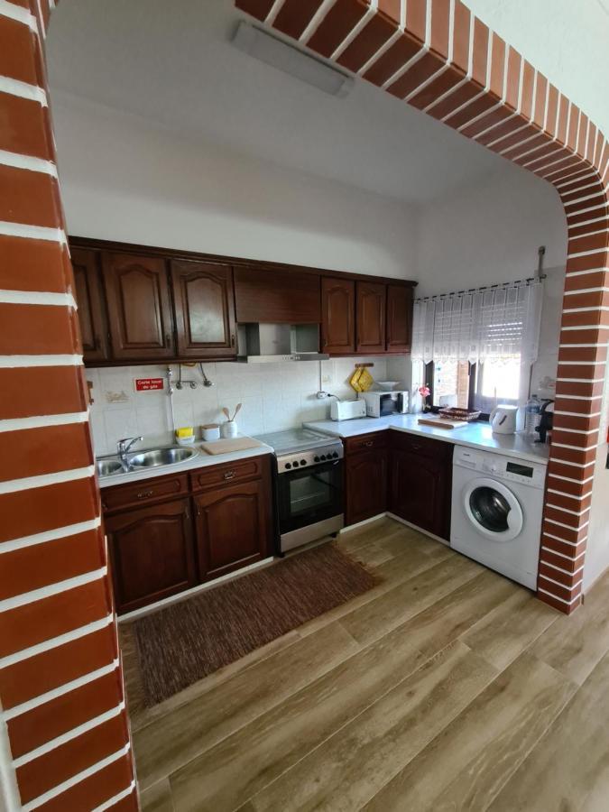Gomes & Fortunato House Casais Brancos Ngoại thất bức ảnh